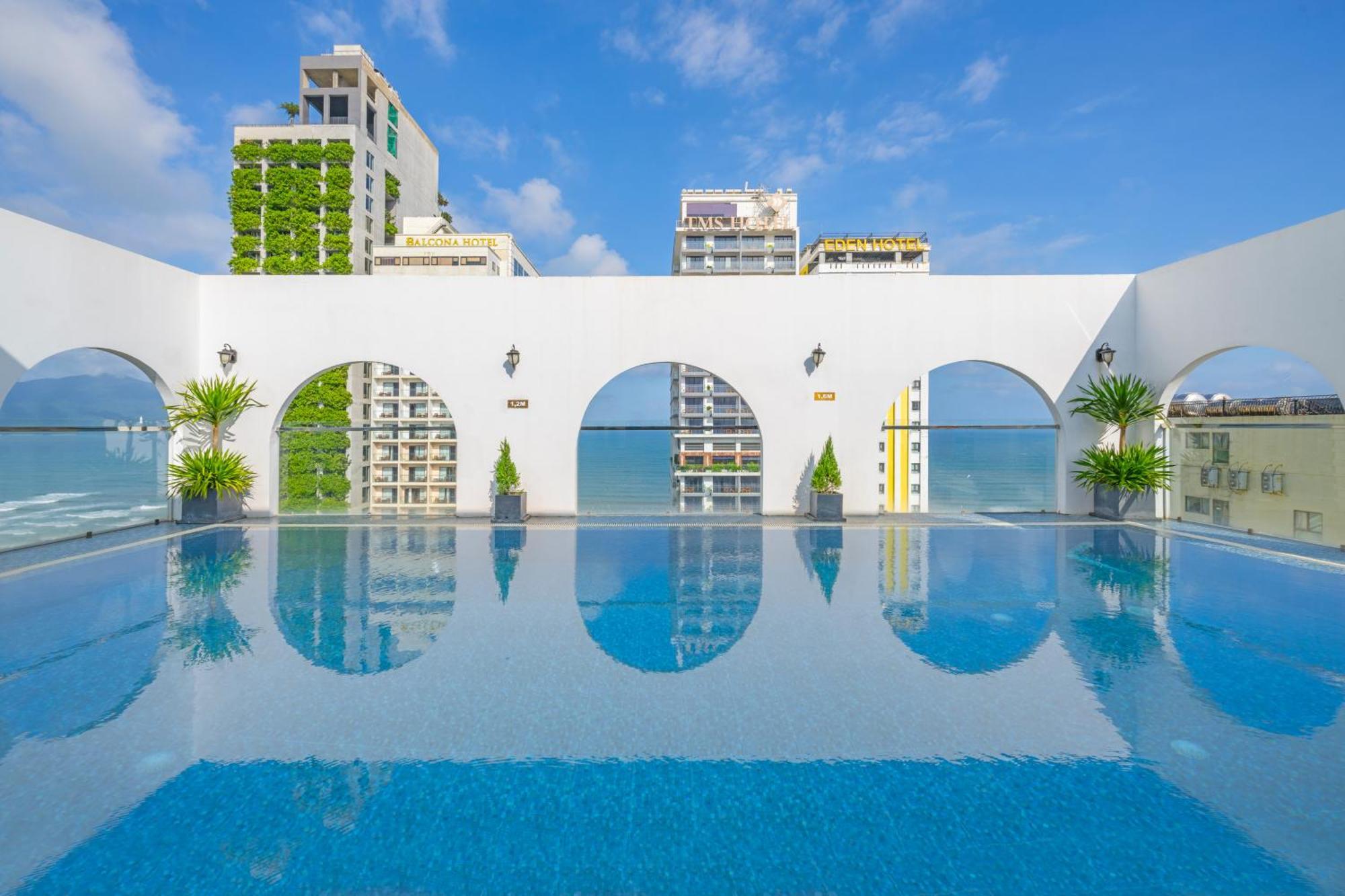 Golden Lotus Hotel Da Nang - Rooftop Bar Sea View Luaran gambar